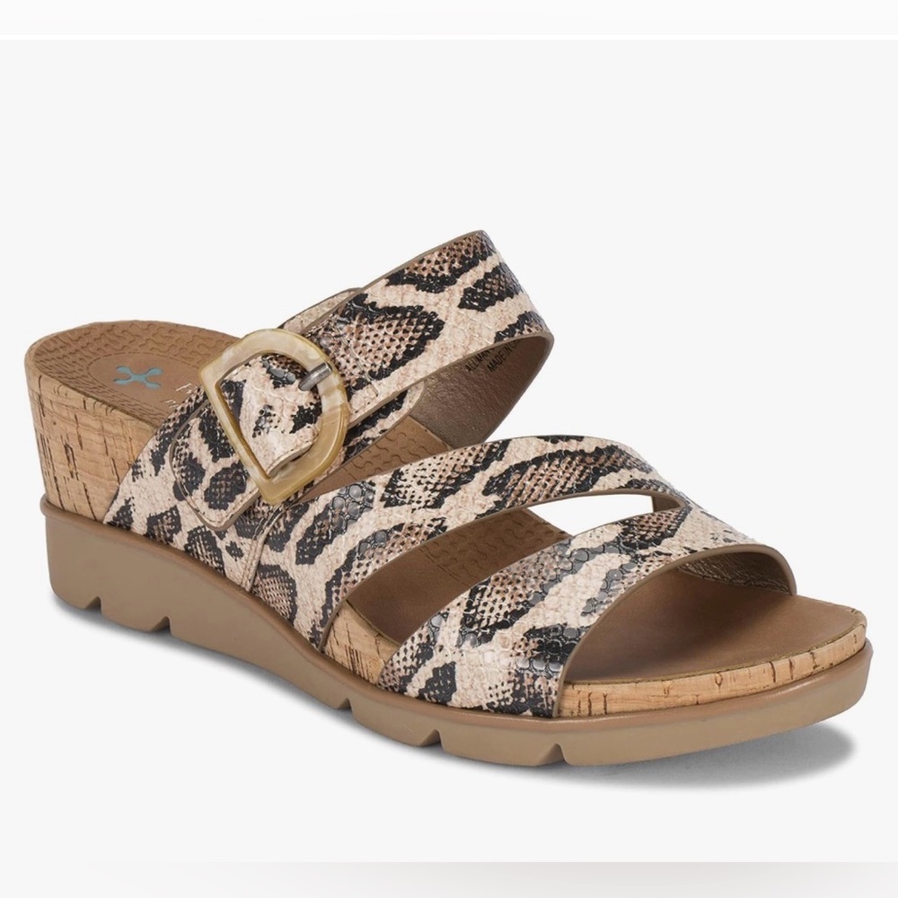 Baretraps Laralee Posture Plus Snakeskin Wedge Sandals Size 8.5